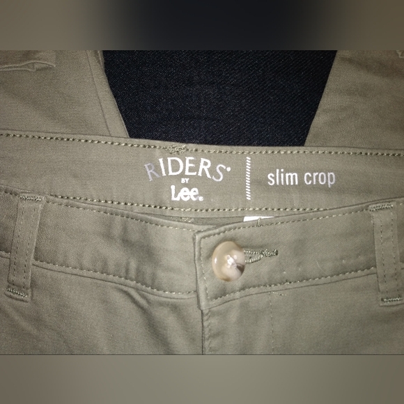 Riders by Lee (Slim Crop) - Picture 2 of 4